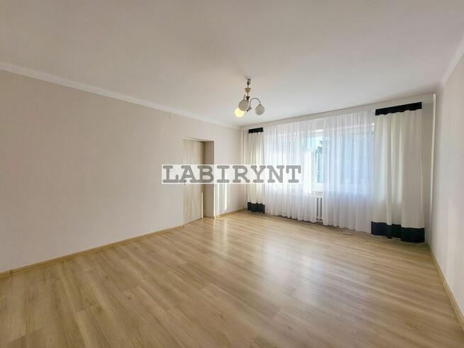 Dom Mirów, doskonała lokalizacja, wszystkie media