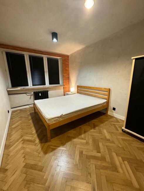 2 pok. po generalnym remoncie przy ul. Wallenroda