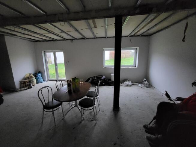 Sprzedam Dom i socjalny budynek