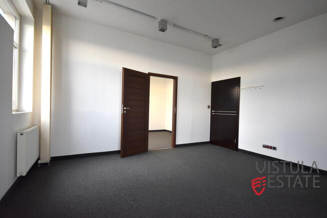 Niewielki lokal biurowy w okolicy ul. Brożka