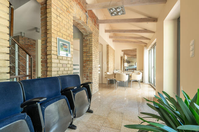 Twój raj z sauną i piaszczystą plażą!