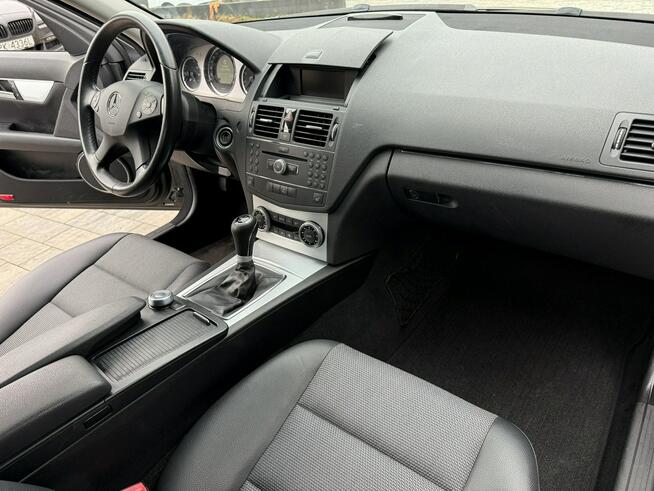 Mercedes C 200 Bardzo zadbana - 100% oryginalny przebieg