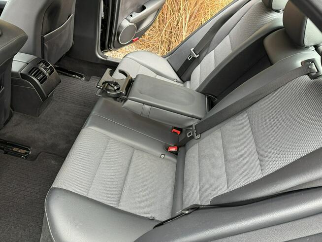Mercedes C 200 Bardzo zadbana - 100% oryginalny przebieg