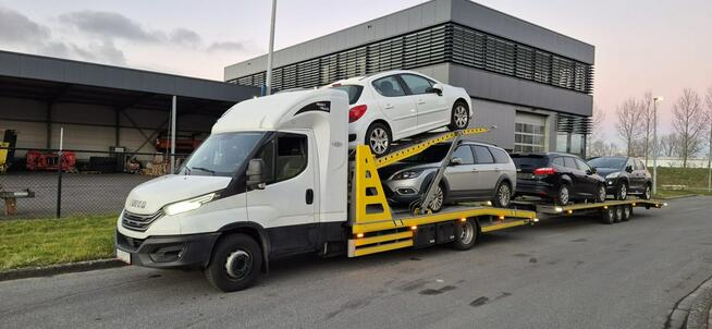 Iveco Daily 72C 3.0D Automat Laweta z Piętrem na 2 auta/ Serwisowany/ 135 TYS KM !!