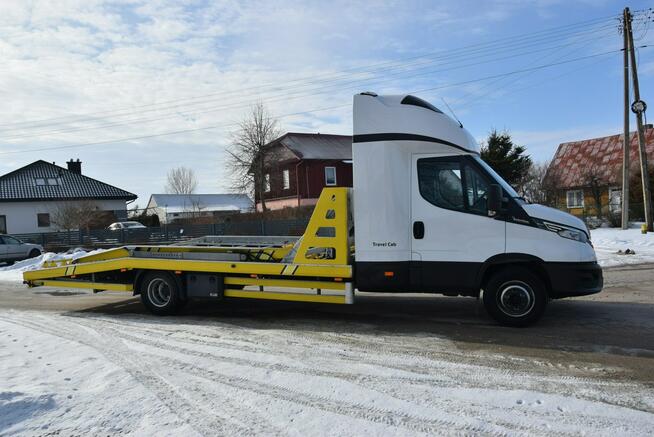 Iveco Daily 72C 3.0D Automat Laweta z Piętrem na 2 auta/ Serwisowany/ 135 TYS KM !!