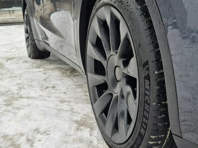 Tesla Y Long Range Zasięg 542km Super stan Autopilot 20" HAK SOH91% FV23%