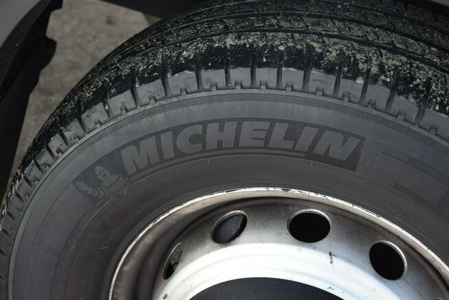 Iveco Daily 72C 3.0D Automat Laweta z Piętrem na 2 auta/ Serwisowany/ 135 TYS KM !!