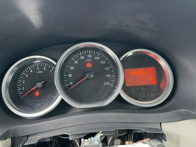 Dacia Dokker Salon Polska Klimatyzacja Czujniki park.