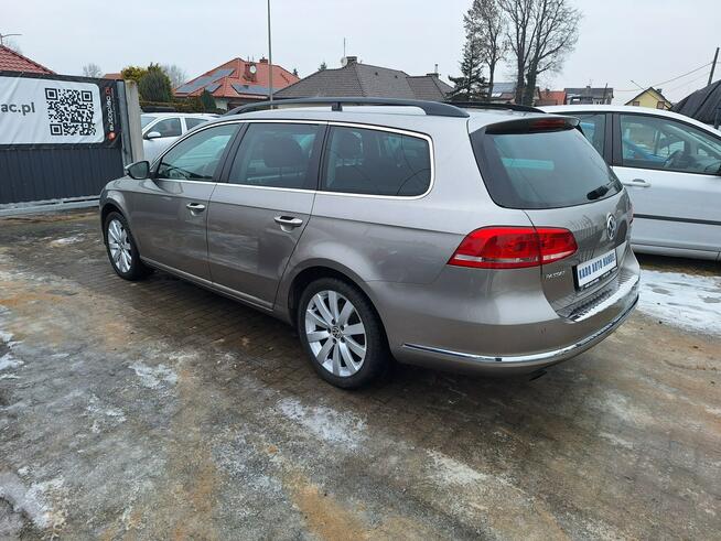 Volkswagen Passat Klimatronik Nawigacja Parktronik Serwisowany Bezwypadkowy Stan Bardzo