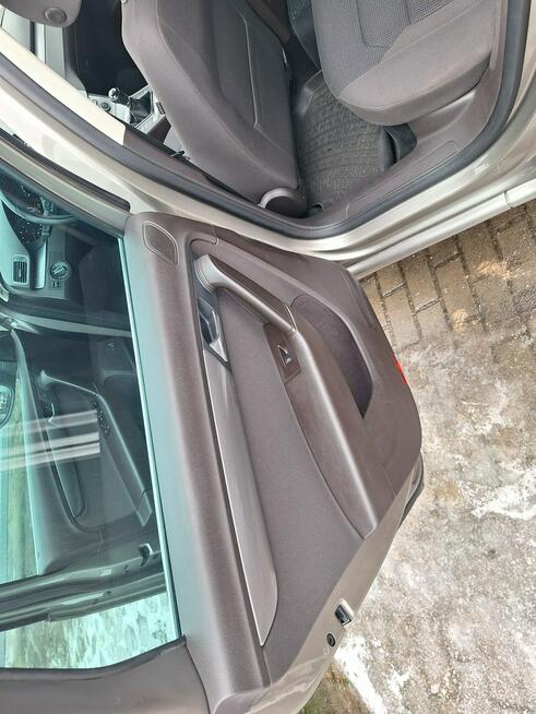 Volkswagen Passat Klimatronik Nawigacja Parktronik Serwisowany Bezwypadkowy Stan Bardzo