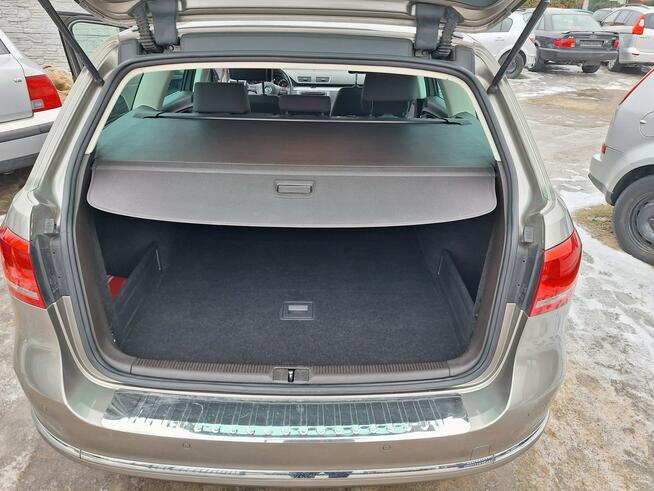 Volkswagen Passat Klimatronik Nawigacja Parktronik Serwisowany Bezwypadkowy Stan Bardzo