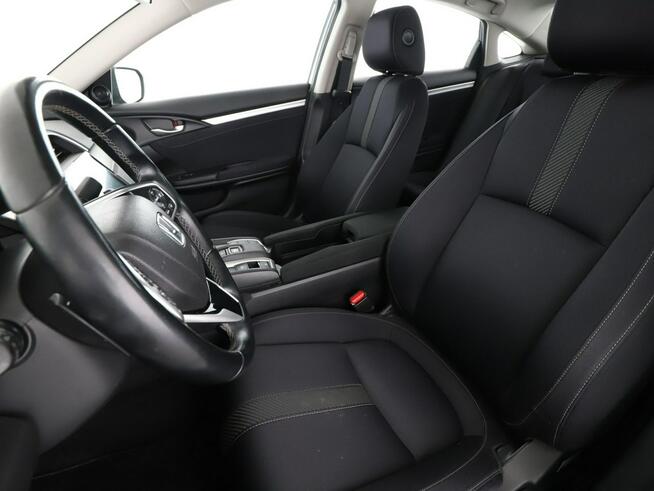 Honda Civic automat klima auto navi grzane fotele kamera i czujniki parkowania