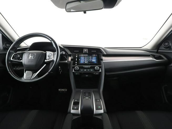 Honda Civic automat klima auto navi grzane fotele kamera i czujniki parkowania