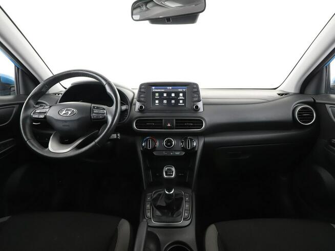 Hyundai Kona klima grzane fotele i kierownica kamera i czujniki parkowania