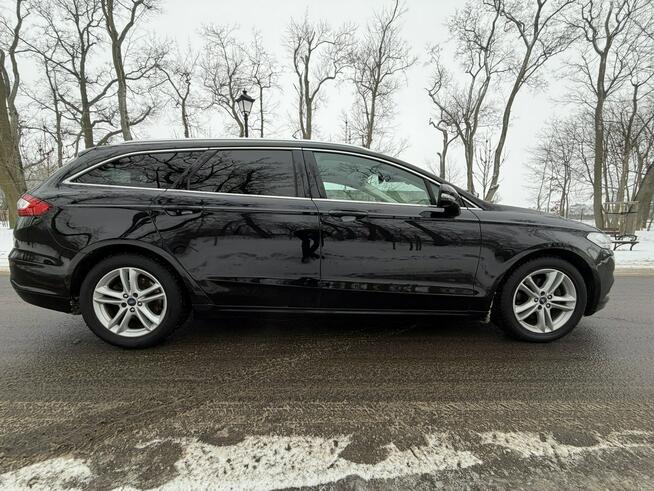 Ford Mondeo MK5 2.0 TDCI 150 Koni Titanium Navi PowerShift Alu 17