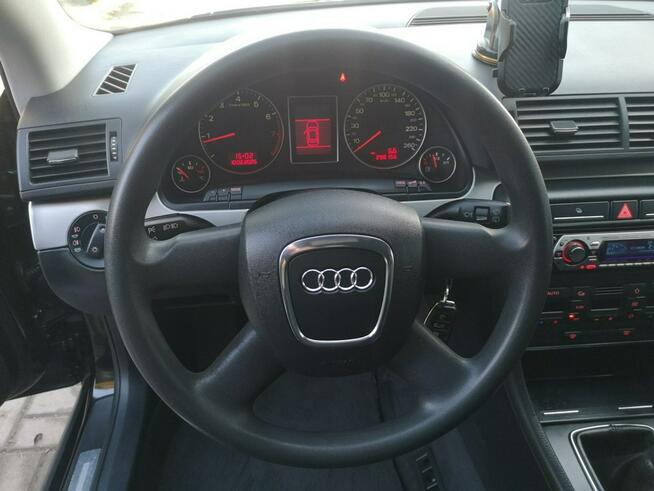 Audi A4 1,8 T 163KM Klimatronik ALU Nowy rozrząd Gwarancja