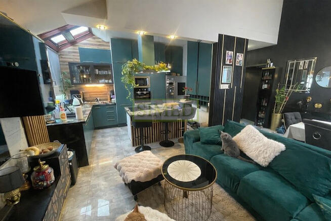 Ciche ogrodzone osiedle, ochrona, park