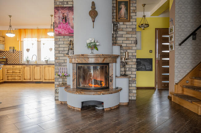 Dom wolnostojący, stawy, wędzarnia -duża działka