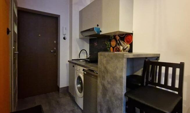 Wynajmę funkcjonalne studio, Wróblewskiego 54