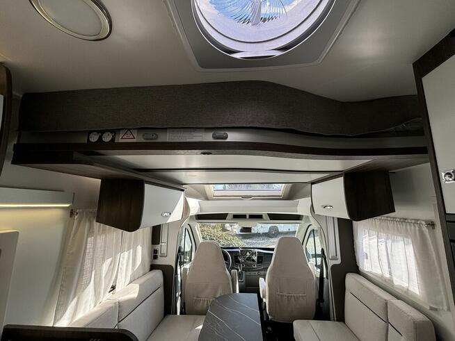 Wygodny kamper 4 osoby Benimar Tessoro 468 | Premium