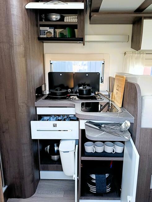 Wynajem kamper 4 osoby Benimar Tessoro 463 | wysoki standard