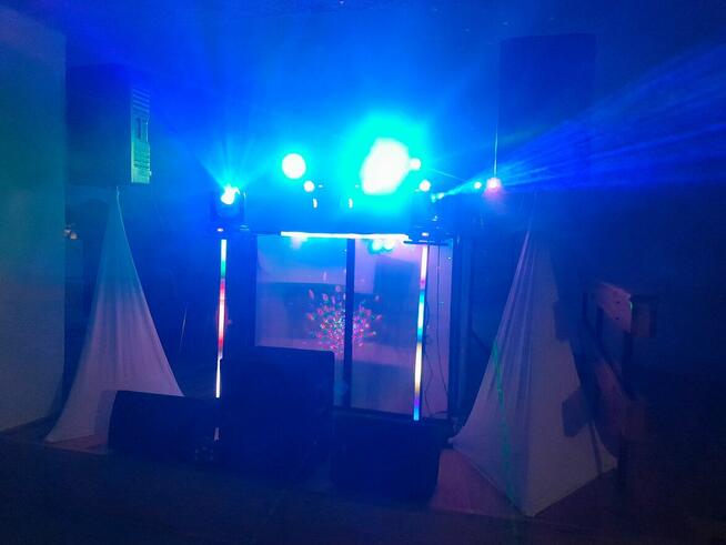 Dj, nagłośnienie i oświetlenie. Oprawa muzyczna imprez