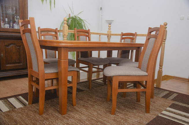Solidny dębowy stół + 6 krzeseł