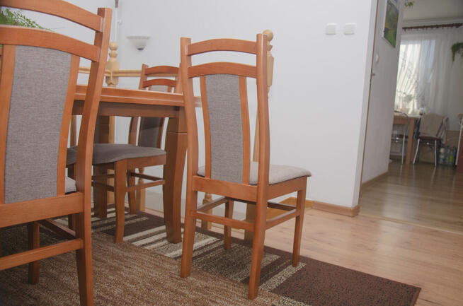 Solidny dębowy stół + 6 krzeseł