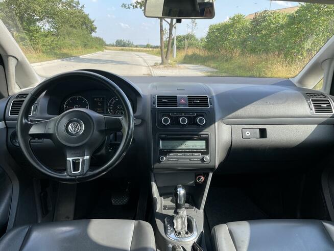 Volkswagen Touran rok 2011 VW 1.6tdi 105km. DSG automat zare