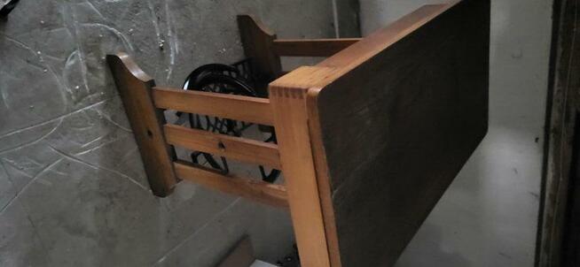 Stolik do maszyny od szycia