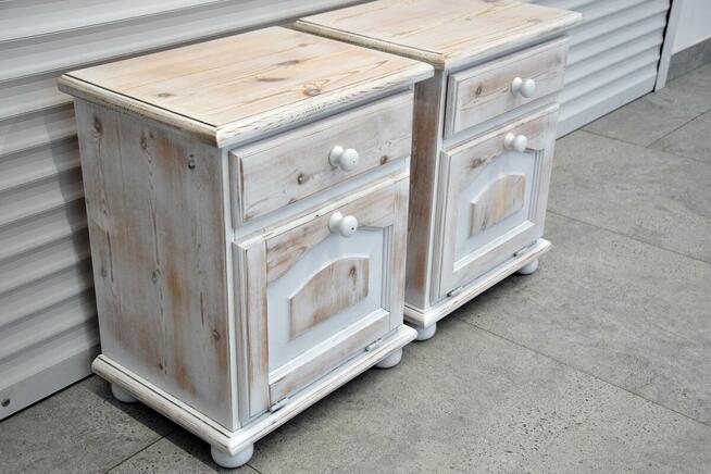 szafki nocne z drewna sosnowego - jak nowe