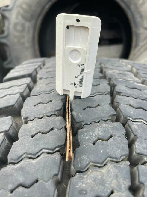 sprzedam opony 275/70/r22,5 CONTINETAL M+S bieżnik ok 18 mm