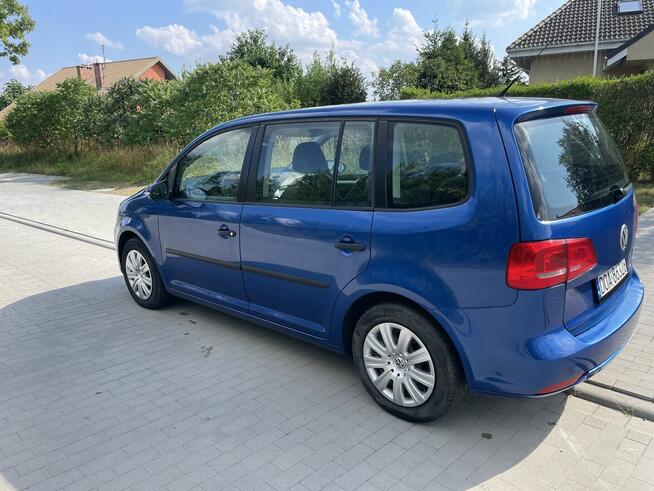 Volkswagen Touran rok 2011 VW 1.6tdi 105km. DSG automat zare