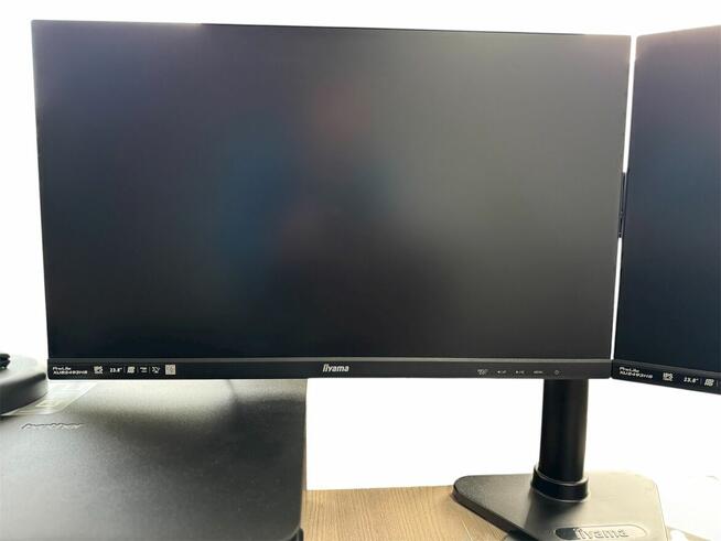 IIYAMA 2 monitory