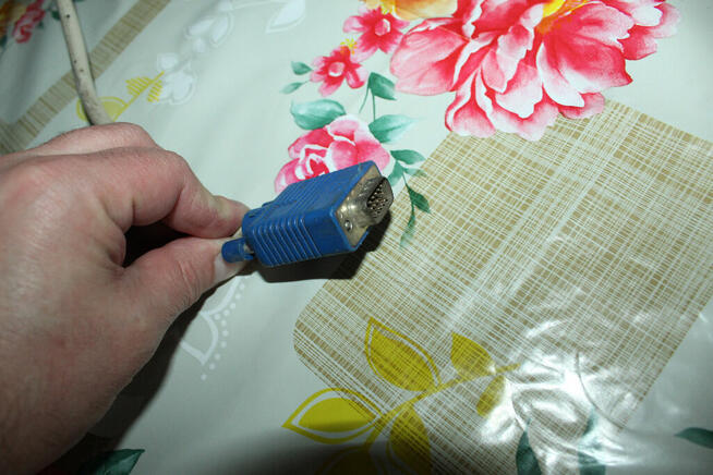 Monitor LG Flatron 775FT Używany + kabel zasilający