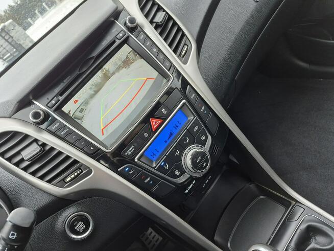 Hyundai i30 1.6 benzyna navi kamera led lift