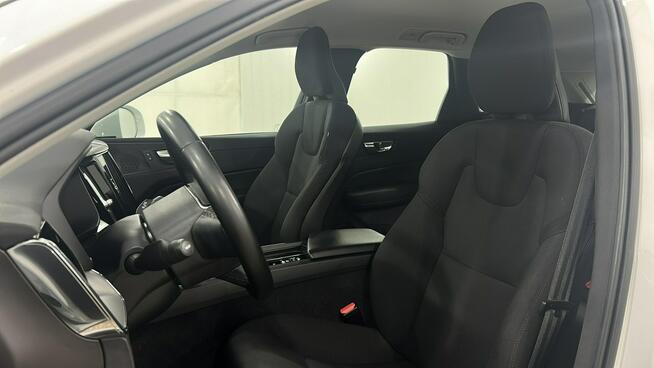 Volvo XC60 B4B Momentum