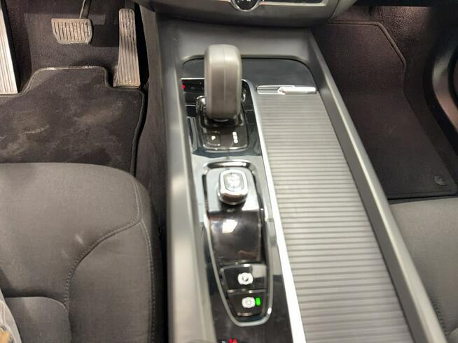 Volvo XC 60 B4B Momentum Pro