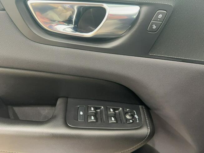 Volvo XC 60 B4 Momentum Pro