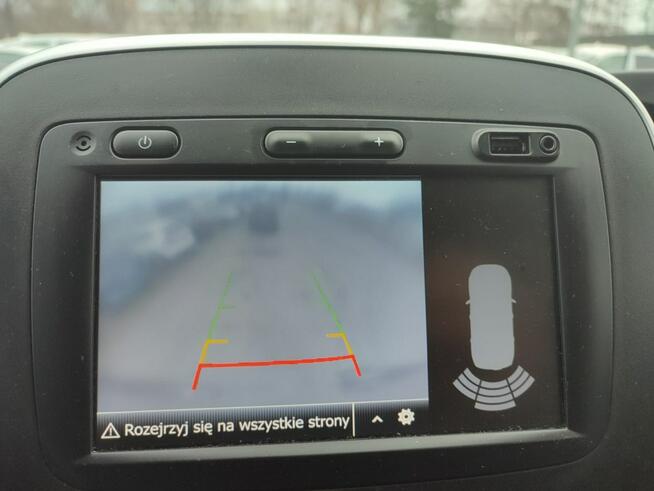 Renault Trafic 9osób fv23 automat