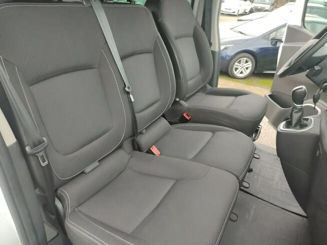 Renault Trafic 9osób fv23 automat