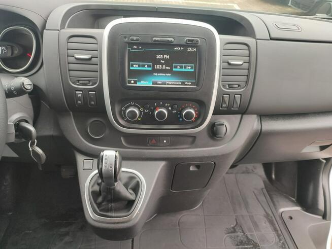 Renault Trafic 9osób fv23 automat