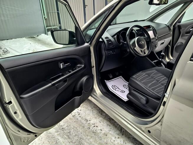 Kia Venga 1,4 Benzyna Salon Polska Kamera Navi Grzana Kierownica i Fotele