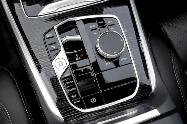 BMW X5 xDrive30d rabat 125 175 zł, Pakiet M Sport Pro, Odbiór w kwietniu.