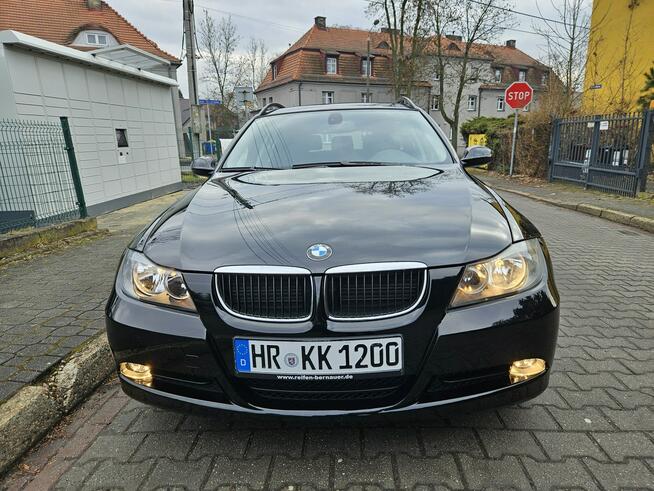 BMW 318 Klimatronic / Podgrzewane fotele / Tempomat / 6 biegów