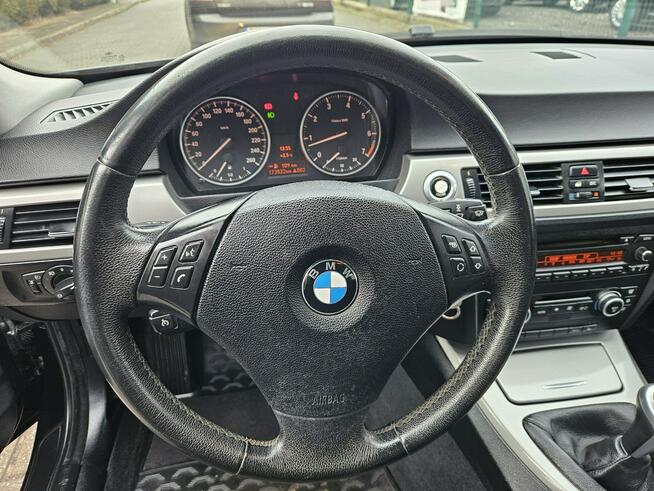 BMW 318 Klimatronic / Podgrzewane fotele / Tempomat / 6 biegów