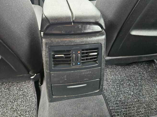 BMW 318 Klimatronic / Podgrzewane fotele / Tempomat / 6 biegów