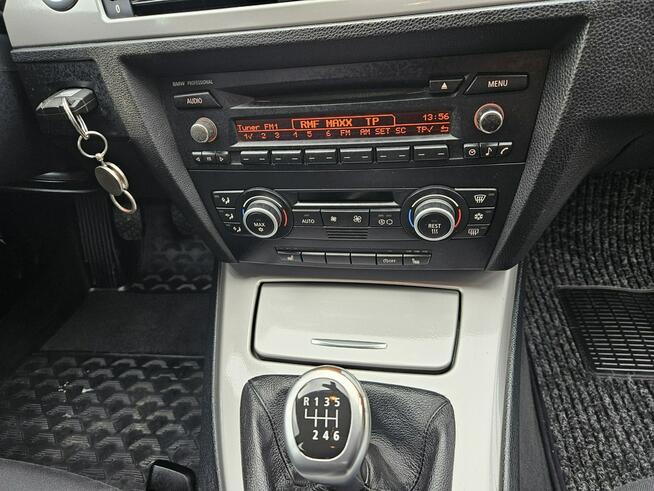 BMW 318 Klimatronic / Podgrzewane fotele / Tempomat / 6 biegów