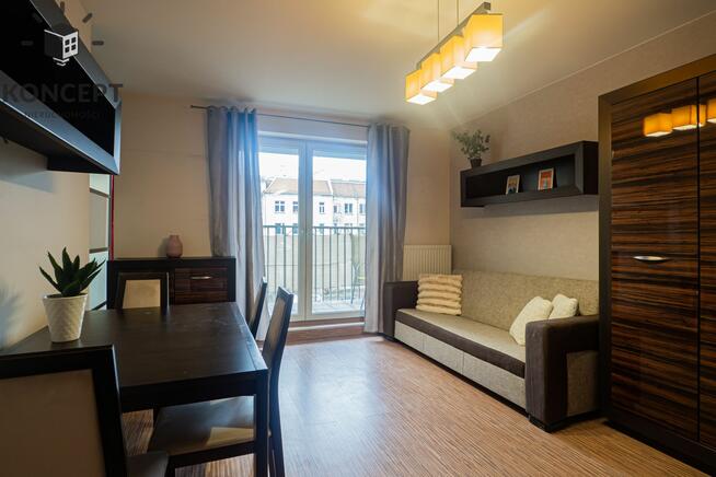 2 pok. | os. kuchnia | balkon | centrum - ul. Reja