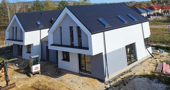 Nowoczesny dom; miniosiedle; 5km od Kielc, 174m2